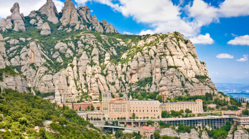 Monastery-of-Montserrat Monastery-of-Montserrat Барселона Знакомство с Барселоной Monastery of Montserrat