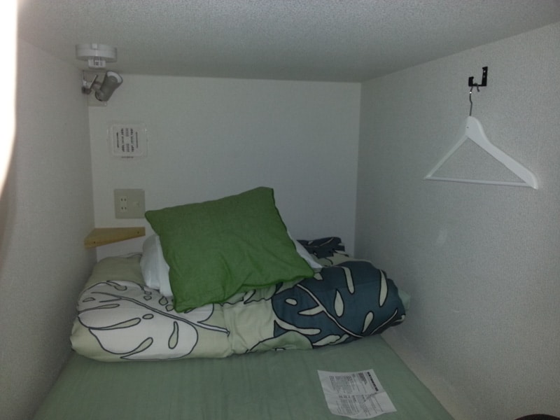 Капсульный отель Токио часто является самым дешевым типом жилья в Японии. 1 Капсульный отель Япония с ограниченным бюджетом