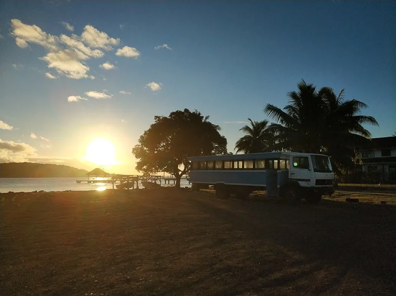 автобус бора-бора 1 автобус бора-бора