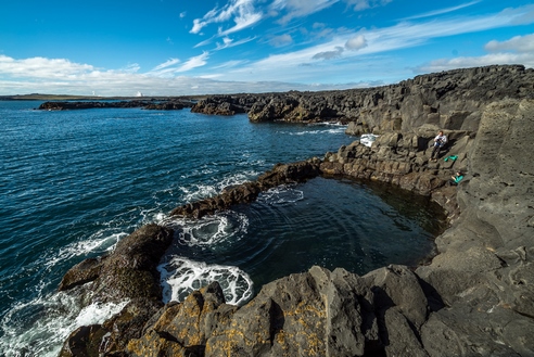 Бримкетилль также называют Oddnýjarlaug, в честь великанши, которая предположительно ... 1 Бримкетилль также называют Oddnýjarlaug, в честь великанши, которая предположительно ...