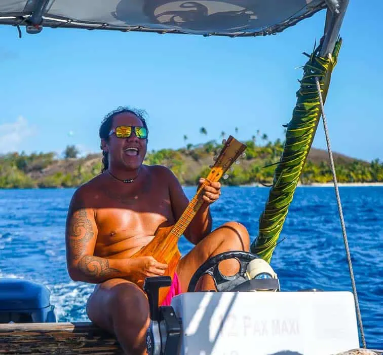 Лодочник и гид на день 1 Лодочник и гид на день Бора-Бора