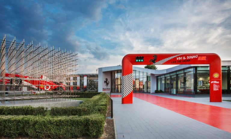 Феррари Маранелло Италия Музеи автомобилей в Италии 1 Феррари Маранелло Италия Музеи автомобилей в Италии