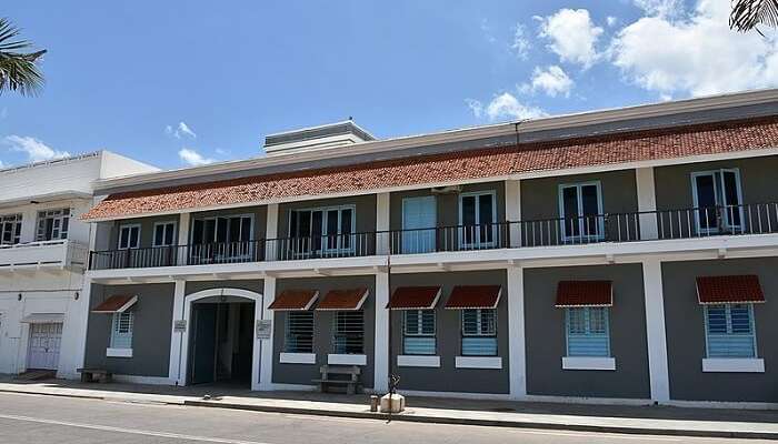 Проспект Губера в Пондичерри 11 Проспект Губера в Пондичерри