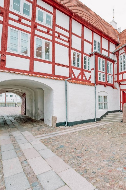 Замок Алборгус 1 Замок Алборгус.