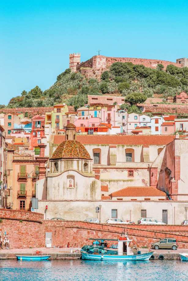 вид на город Боза 1 вид на город Боза