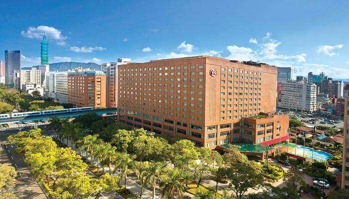 Ховард Плаза Отель 11 Ховард Плаза Отель