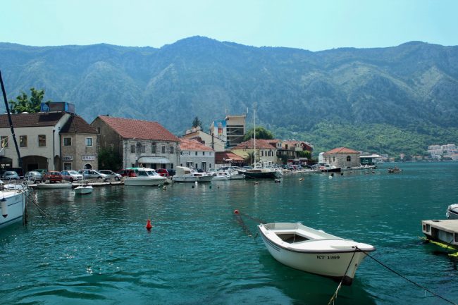 Ресторан Galerija находится вдоль этой набережной 111 Ресторан Galerija находится вдоль этой набережной