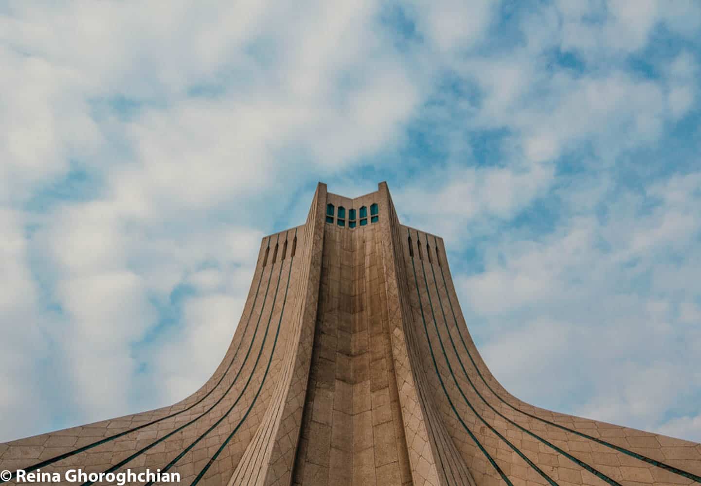 Башня Азади в Тегеране 1 Башня Азади в Тегеране