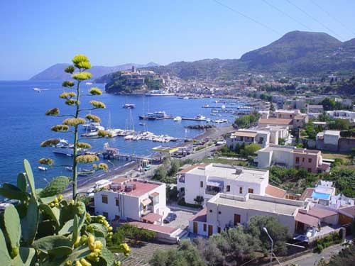 Эолийский архипелаг. Достопримечательности Италии. 1 Эолийский архипелаг. Достопримечательности Италии.