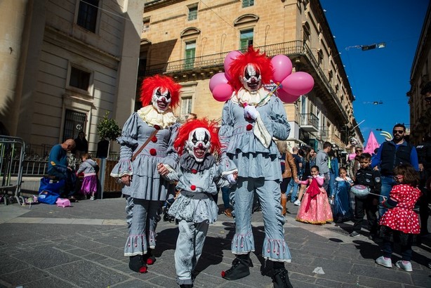 Костюмы страшного карнавала на Мальте 11 Костюмы страшного карнавала на Мальте