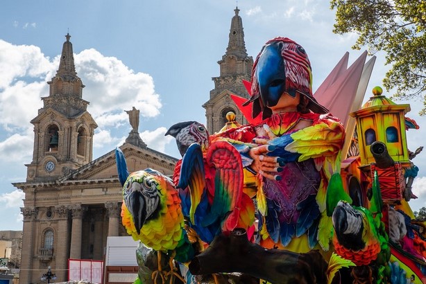 Карнавал на Мальте перед приходом церкви Флориана 111 Карнавал на Мальте перед приходом церкви Флориана