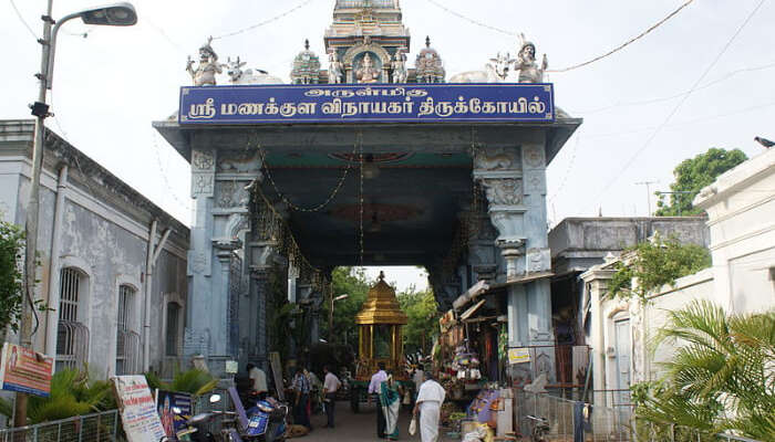 Храм Манакула Винаягар 11 Храм Манакула Винаягар