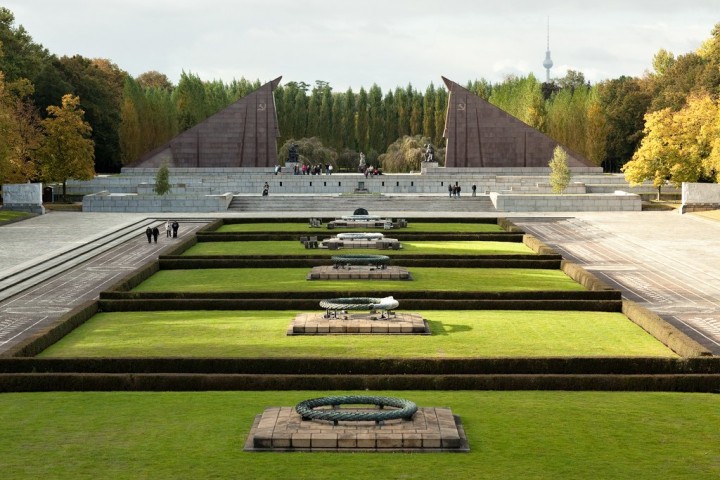 Советский военный мемориал 1 Советский военный мемориал Берлин