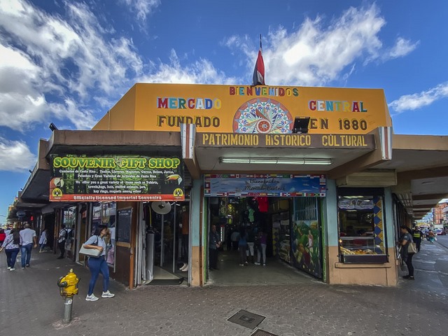 Магазин в Mercado Central 1 Магазин в Mercado Central - одно из лучших занятий