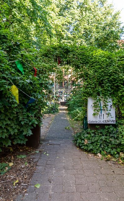 Vorwerkstift в районе Каролиненфиртель в Гамбурге. Это одна из лучших вещей, которые стоит увидеть и чем заняться в этом районе Гамбурга. 1 Vorwerkstift в районе Каролиненфиртель в Гамбурге. Это одна из лучших вещей, которые стоит увидеть и чем заняться в этом районе Гамбурга.