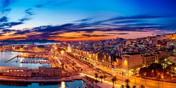 Кальяри, Сардиния. 1 Кальяри, Сардиния.