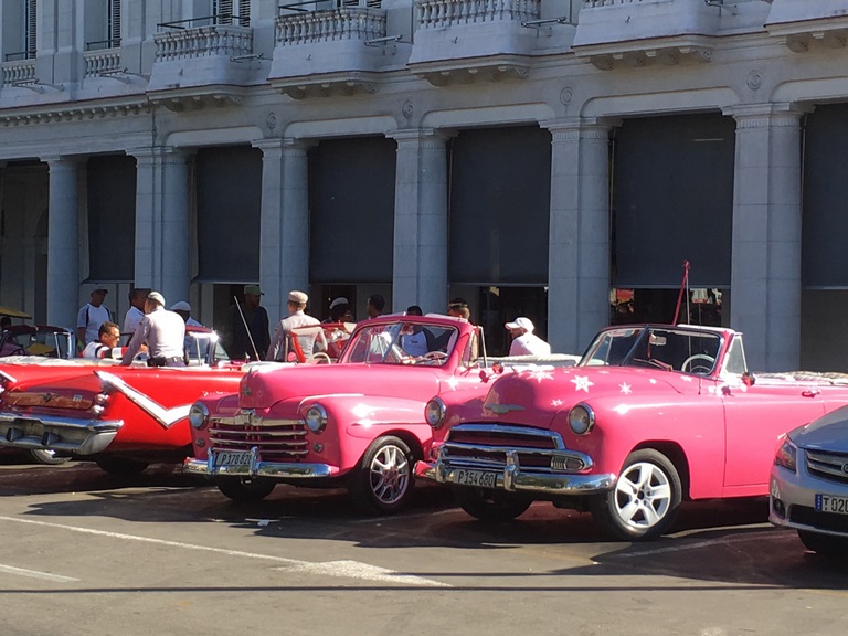 Куба, Классические американские автомобили. 1111 Куба, Классические американские автомобили.