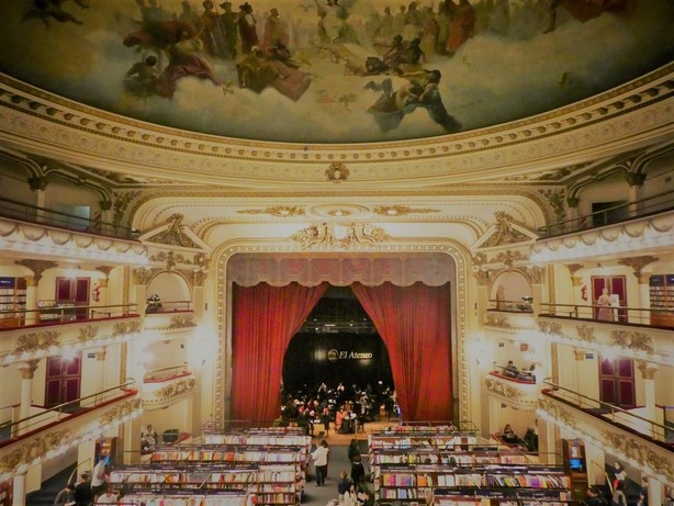 Путеводитель по Буэнос-Айресу 1 El Ateneo Grand Splendid уже был выбран в качестве второго по красоте книжного магазина в мире Путеводитель по Буэнос-Айресу