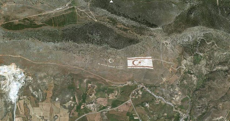 гигантский горный флаг северного кипра 1 гигантский горный флаг северного кипра