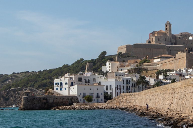 Старый город Ибицы, Дальт Вила. 11 Старый город Ибицы, Дальт Вила. Развлечения на Ибице.