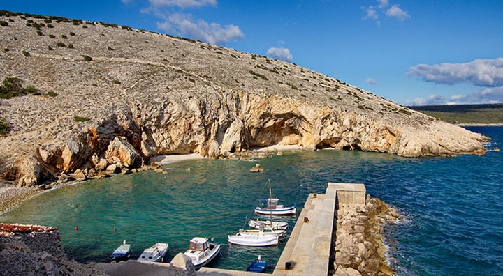 Пляж Коромакно, Црес 111 Пляж Коромакно, Црес