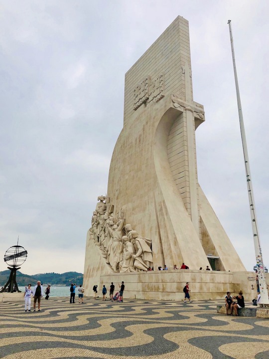 Памятник открытий (Padrão dos Descobrimentos) является одной из достопримечательностей Белема и фактически одной из достопримечательностей Лиссабона. Узнайте, чем заняться в Белеме, и что интересного можно увидеть в Белеме, чтобы добавить в свой маршрут в Лиссабоне! 1 Памятник открытий (Padrão dos Descobrimentos) является одной из достопримечательностей Белема и фактически одной из достопримечательностей Лиссабона. Узнайте, чем заняться в Белеме, и что интересного можно увидеть в Белеме, чтобы добавить в свой маршрут в Лиссабоне!