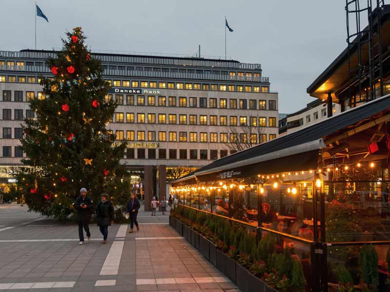 Норрмальмсторг в центре Стокгольма, Швеция. 1 Норрмальмсторг в центре Стокгольма, Швеция.