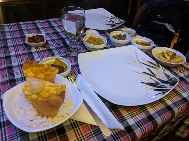 Шри-ланкийский куриный карри. Еда Шри-Ланки 1 Шри-ланкийский куриный карри. Еда Шри-Ланки