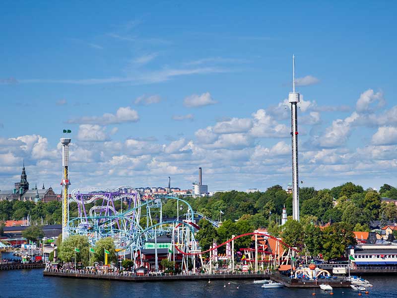 Парк развлечений Gröna Lund в Стокгольме, Швеция. 1 Парк развлечений Gröna Lund в Стокгольме, Швеция.