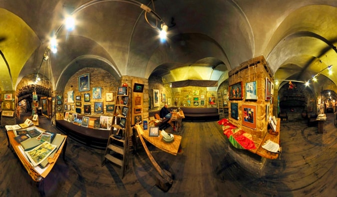 Интерьер Ichthus Art Gallery в Таллине, Эстония 11 Интерьер Ichthus Art Gallery в Таллине, Эстония