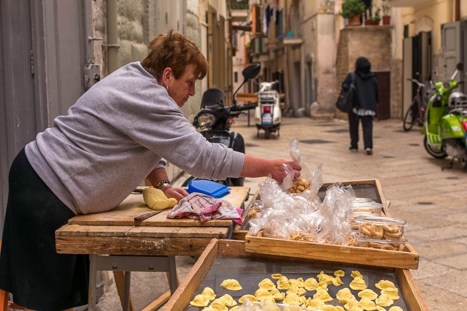 Поздно вечером в Strada delle Orecchiette 1 Поздно вечером в Strada delle Orecchiette.